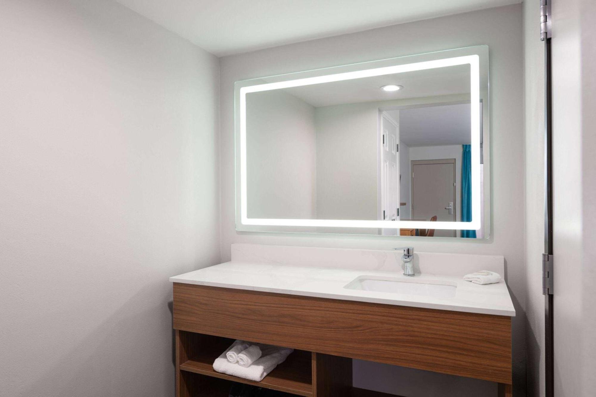 La Quinta Inn By Wyndham San Diego - Miramar מראה חיצוני תמונה